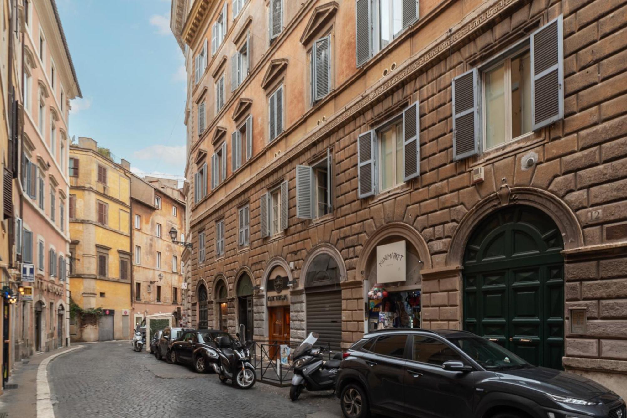 Via Del Pie Di Marmo Private Apartment Рим Екстер'єр фото